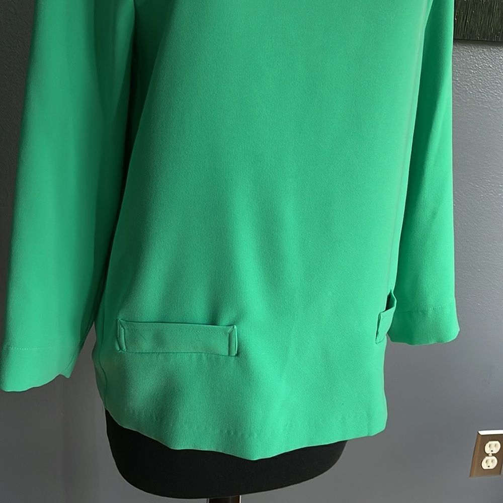 Ann Taylor LOFT bright mint boatneck 3/4 sleeve crepe dropped welted pockets top - Picture 3 of 6